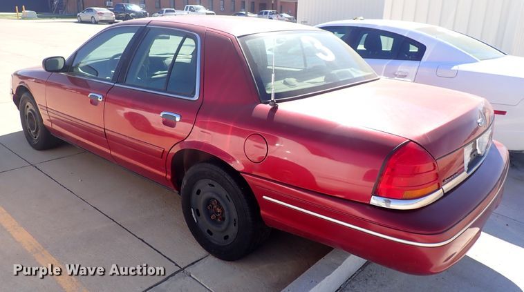 image for item DG2689 2003 Ford Crown Victoria Police Interceptor