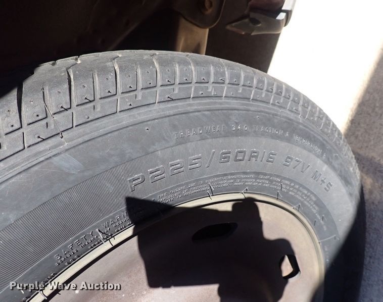 image for item DG2689 2003 Ford Crown Victoria Police Interceptor