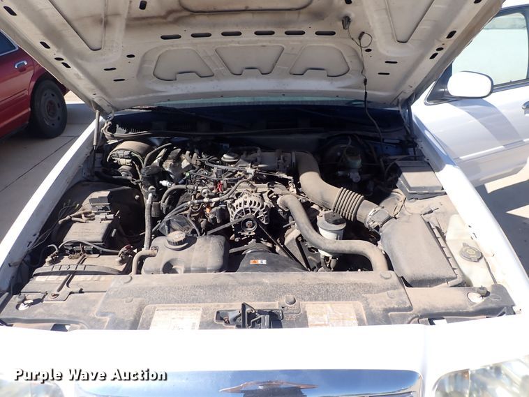 image for item DG2690 2000 Ford Crown Victoria Police Interceptor