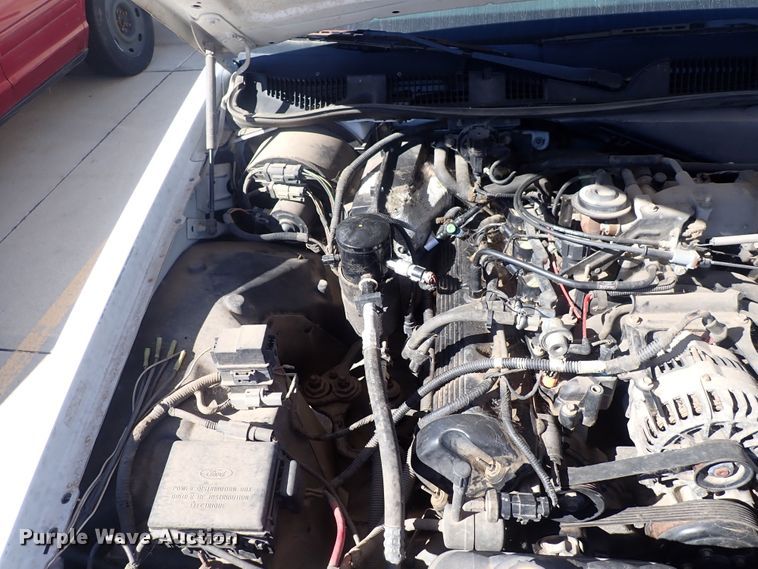 image for item DG2690 2000 Ford Crown Victoria Police Interceptor