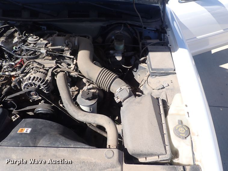 image for item DG2690 2000 Ford Crown Victoria Police Interceptor