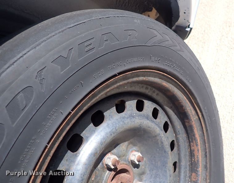 image for item DG2690 2000 Ford Crown Victoria Police Interceptor