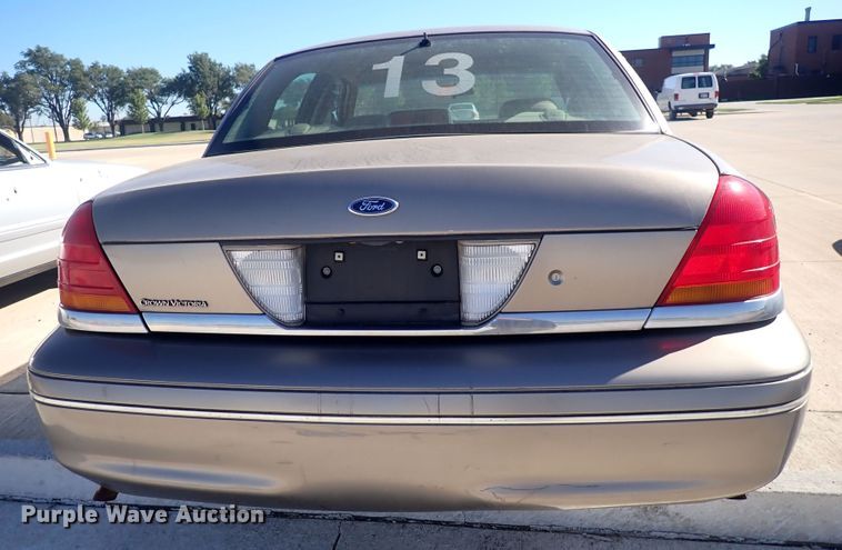 image for item DG2691 2001 Ford Crown Victoria Police Interceptor