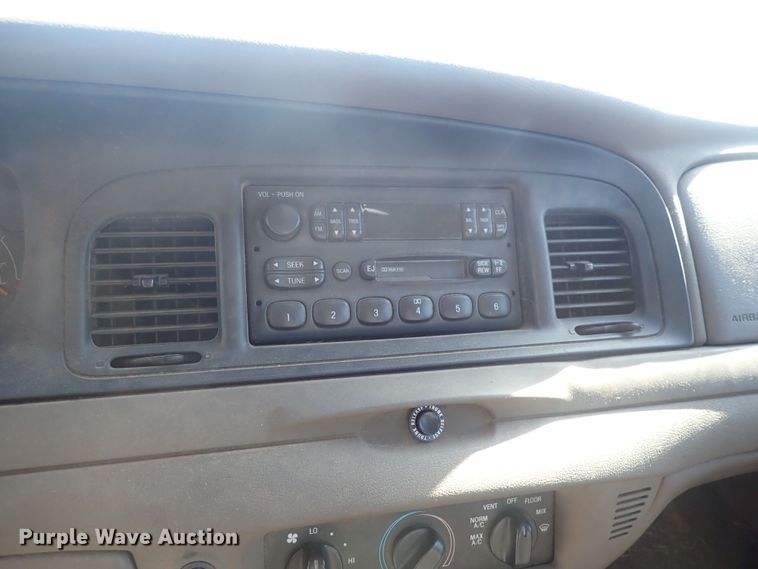 image for item DG2691 2001 Ford Crown Victoria Police Interceptor