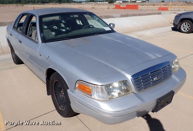 image for item DG2692 2001 Ford Crown Victoria Police Interceptor