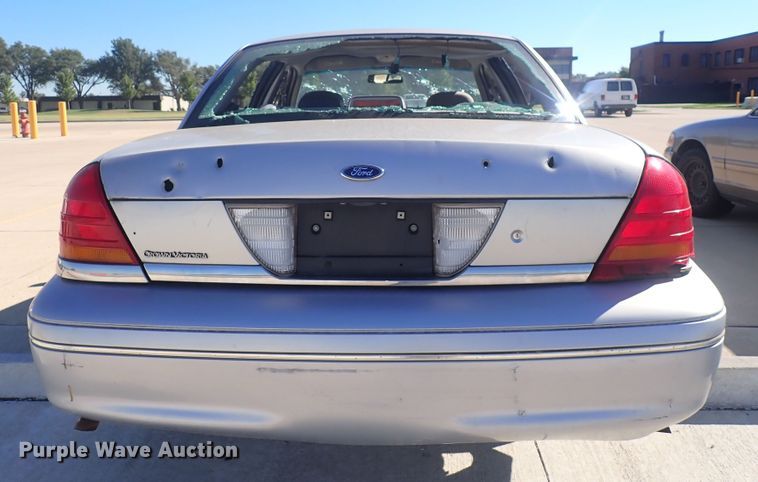 image for item DG2692 2001 Ford Crown Victoria Police Interceptor