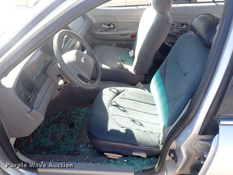 image for item DG2692 2001 Ford Crown Victoria Police Interceptor