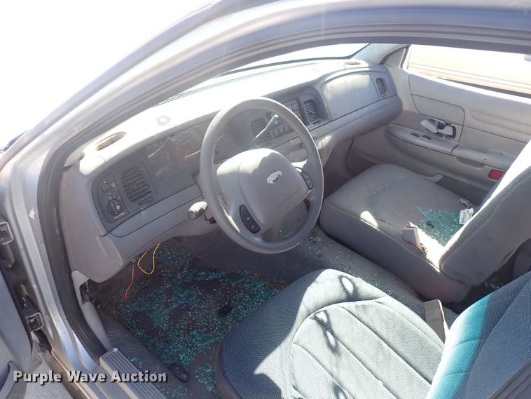 image for item DG2692 2001 Ford Crown Victoria Police Interceptor