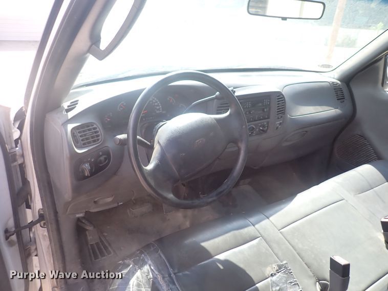 image for item DG2737 2002 Ford F150  pickup truck