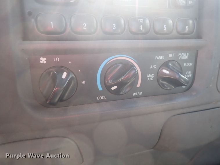 image for item DG2737 2002 Ford F150  pickup truck