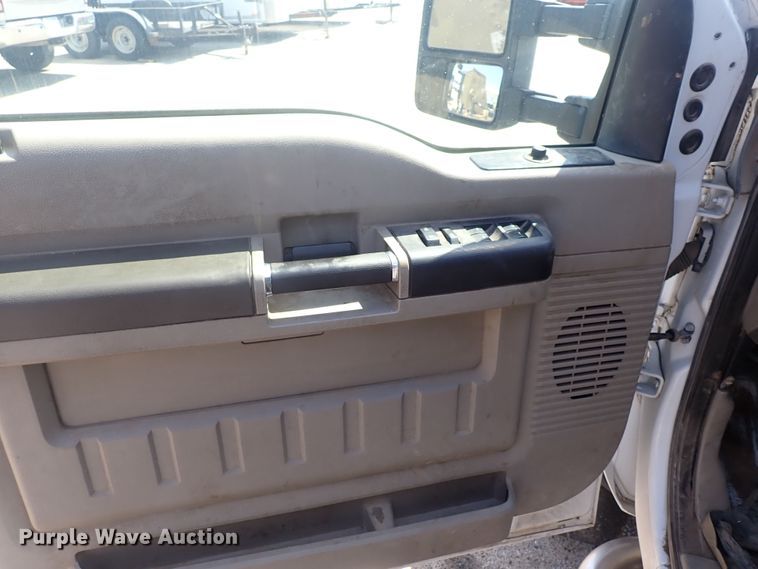 image for item DG5338 2008 Ford F550 Super Duty  flatbed truck