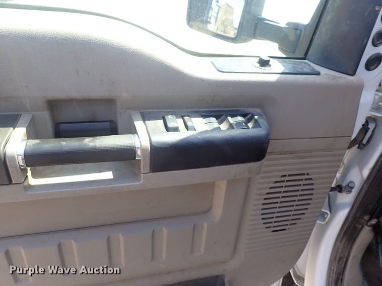 image for item DG5338 2008 Ford F550 Super Duty  flatbed truck