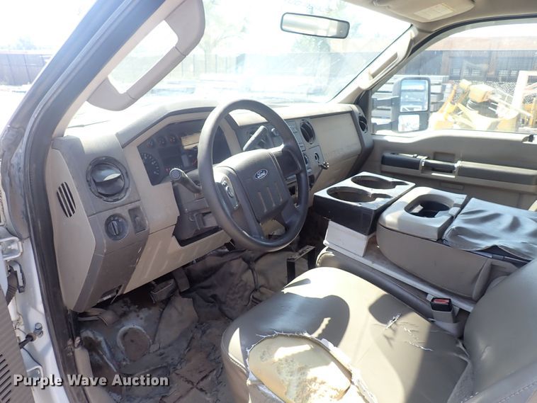 image for item DG5338 2008 Ford F550 Super Duty  flatbed truck