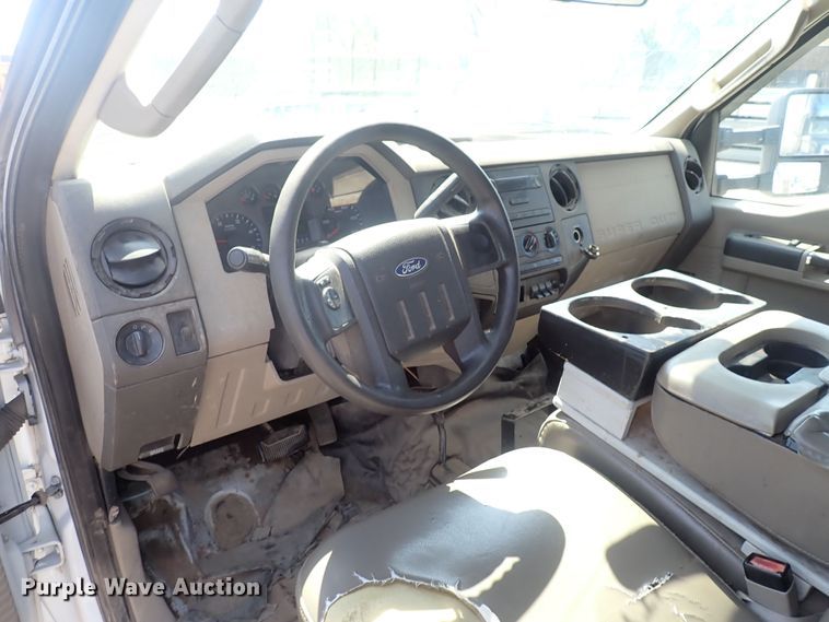 image for item DG5338 2008 Ford F550 Super Duty  flatbed truck