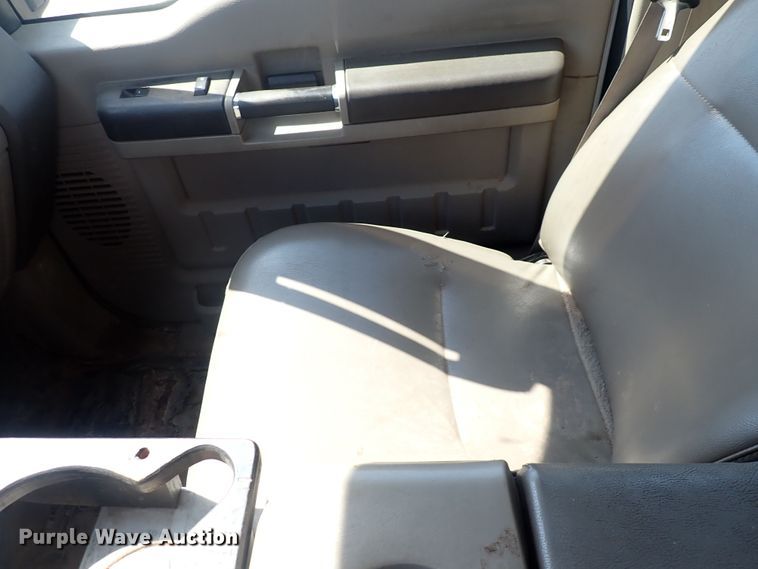 image for item DG5338 2008 Ford F550 Super Duty  flatbed truck