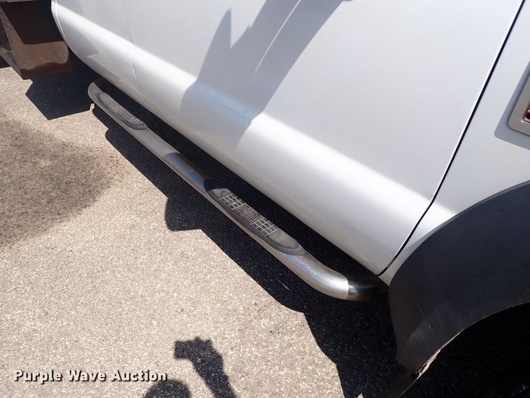 image for item DG5338 2008 Ford F550 Super Duty  flatbed truck