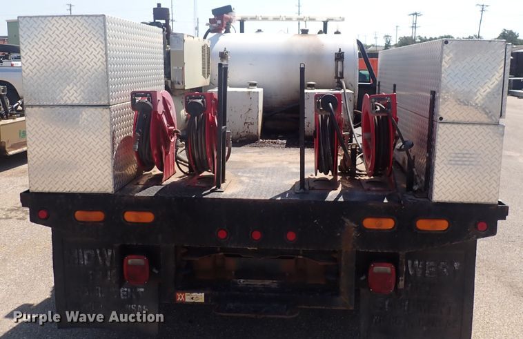 image for item DG5338 2008 Ford F550 Super Duty  flatbed truck