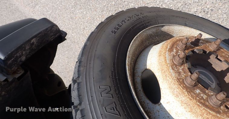 image for item DG5338 2008 Ford F550 Super Duty  flatbed truck