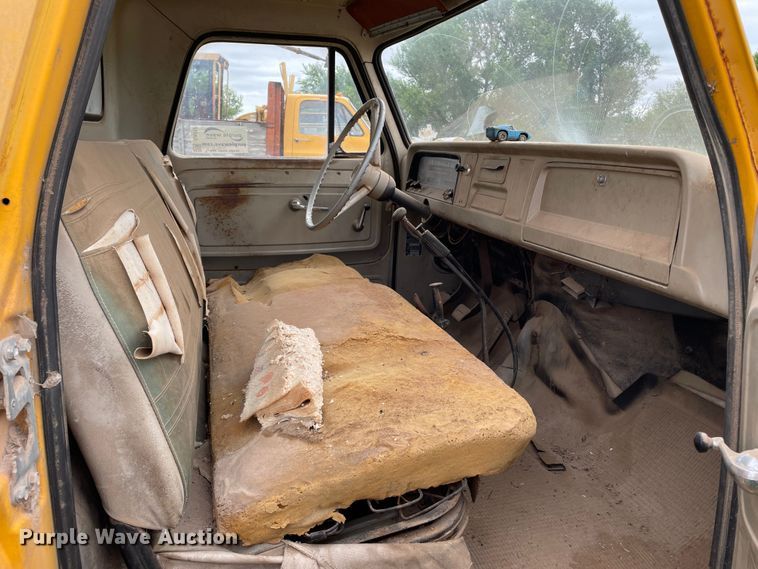 image for item DJ5212 1965 Chevrolet C60  flatbed truck