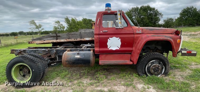 image for item DJ5213 1978 Ford F600  truck cab and chassis