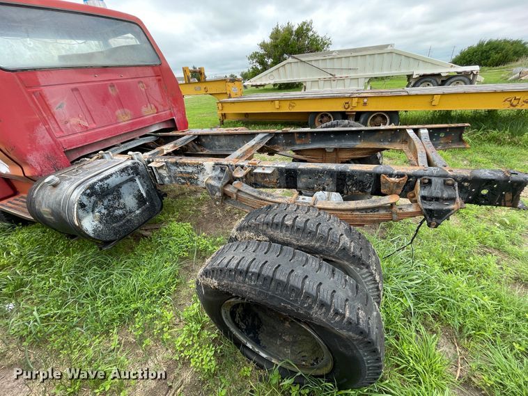 image for item DJ5213 1978 Ford F600  truck cab and chassis