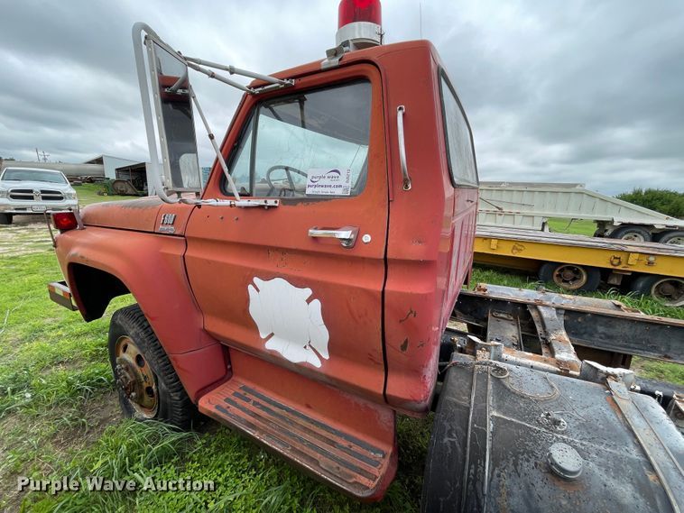 image for item DJ5213 1978 Ford F600  truck cab and chassis