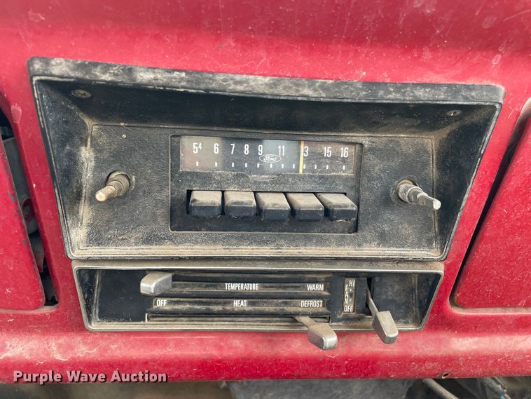 image for item DJ5213 1978 Ford F600  truck cab and chassis