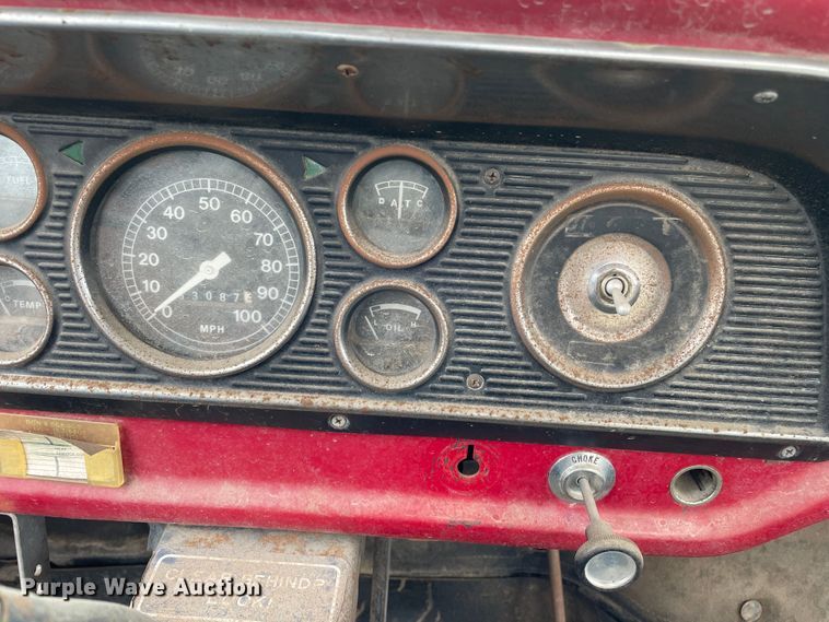 image for item DJ5213 1978 Ford F600  truck cab and chassis