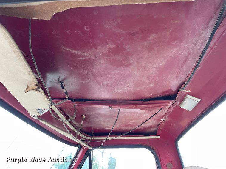 image for item DJ5213 1978 Ford F600  truck cab and chassis