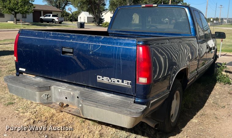 image for item DJ7709 1998 Chevrolet C1500  Ext. Cab pickup truck