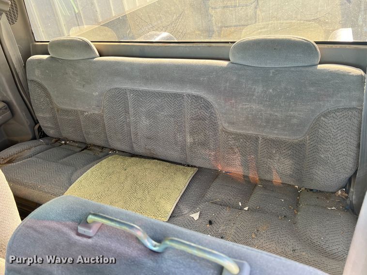 image for item DJ7709 1998 Chevrolet C1500  Ext. Cab pickup truck