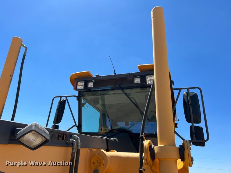 image for item DK7074 Volvo G940  motor grader