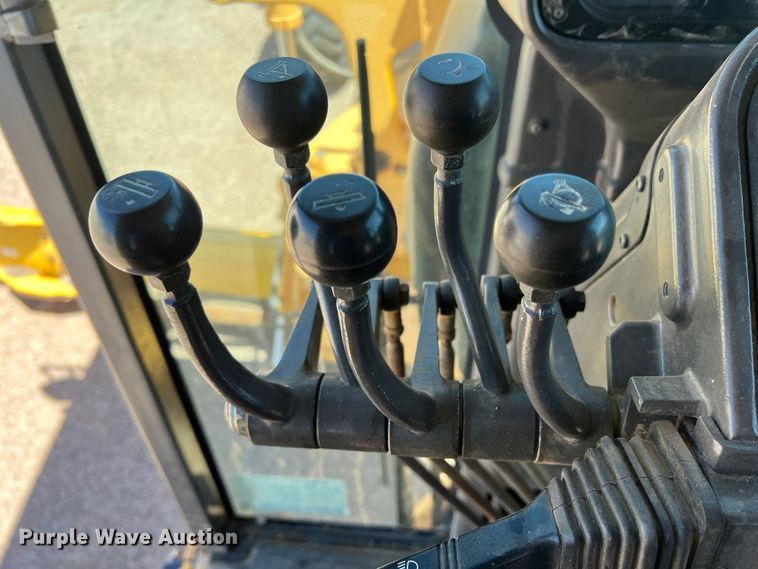 image for item DK7074 Volvo G940  motor grader