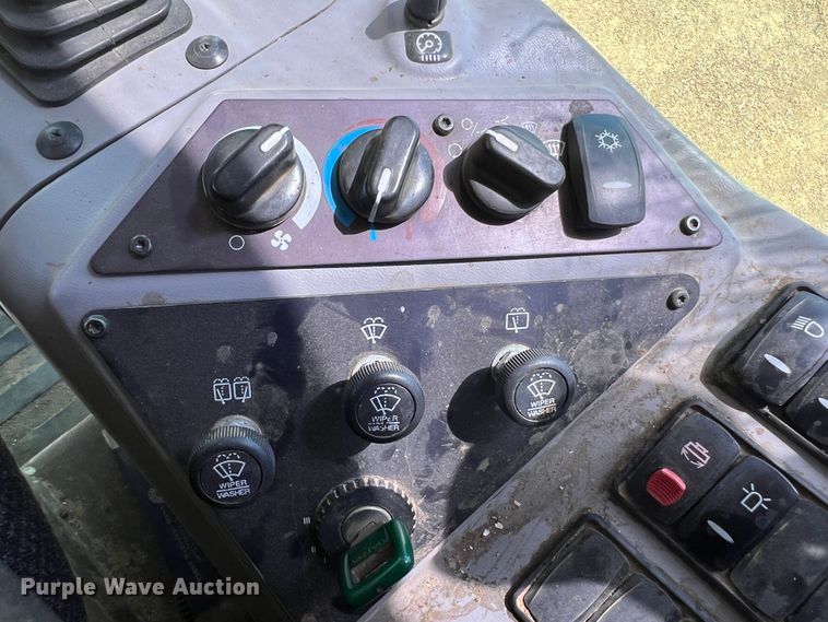 image for item DK7074 Volvo G940  motor grader