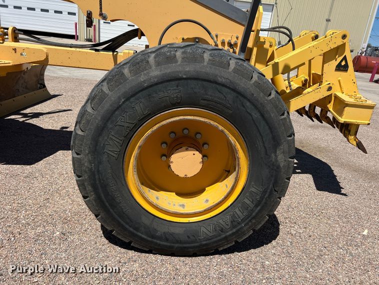 image for item DK7074 Volvo G940  motor grader