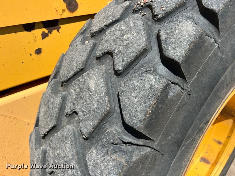 image for item DK7074 Volvo G940  motor grader