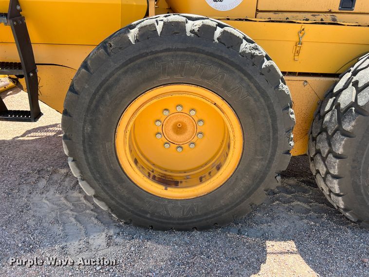 image for item DK7074 Volvo G940  motor grader