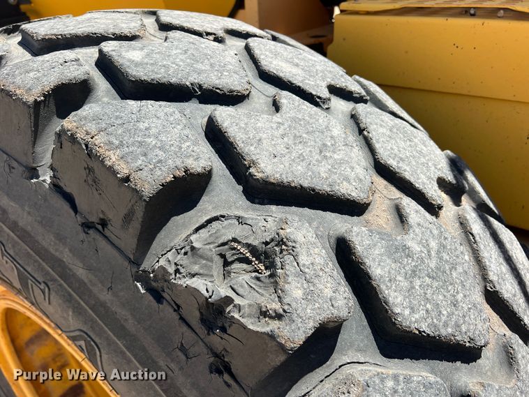 image for item DK7074 Volvo G940  motor grader