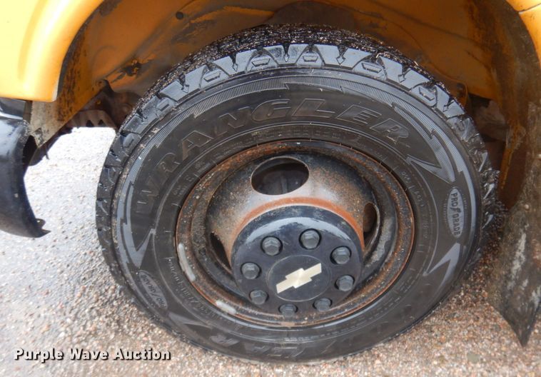 image for item DM5435 1997 Chevrolet Express G3500  school bus