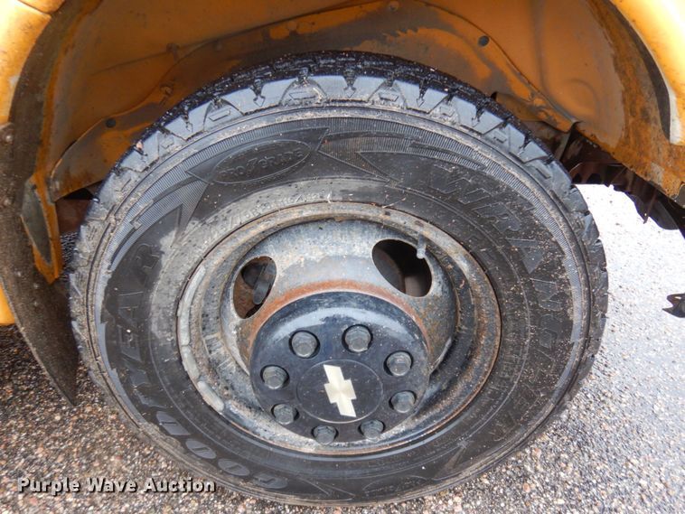 image for item DM5435 1997 Chevrolet Express G3500  school bus