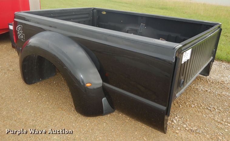 image for item DN1676 2011 Ford F350  pickup truck bed