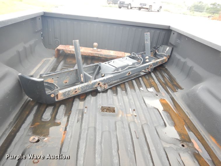 image for item DN1676 2011 Ford F350  pickup truck bed