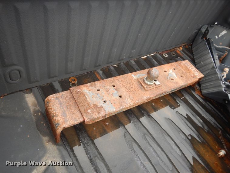 image for item DN1676 2011 Ford F350  pickup truck bed