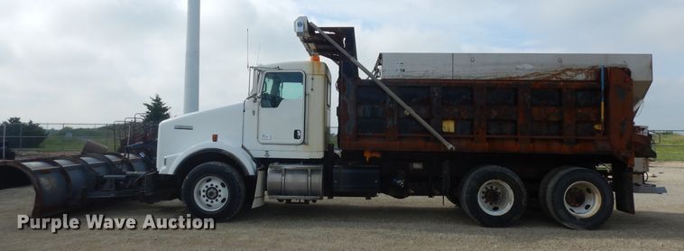 image for item DN1678 2010 Kenworth T800  dump truck