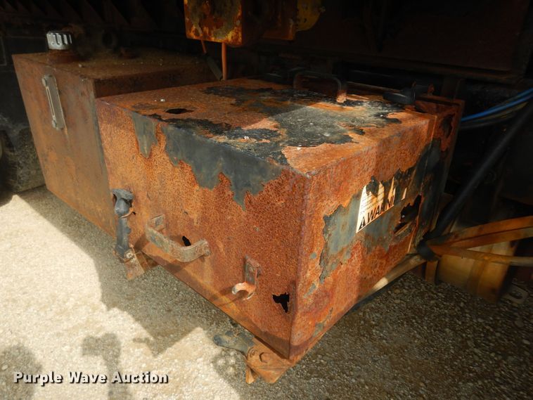 image for item DN1678 2010 Kenworth T800  dump truck