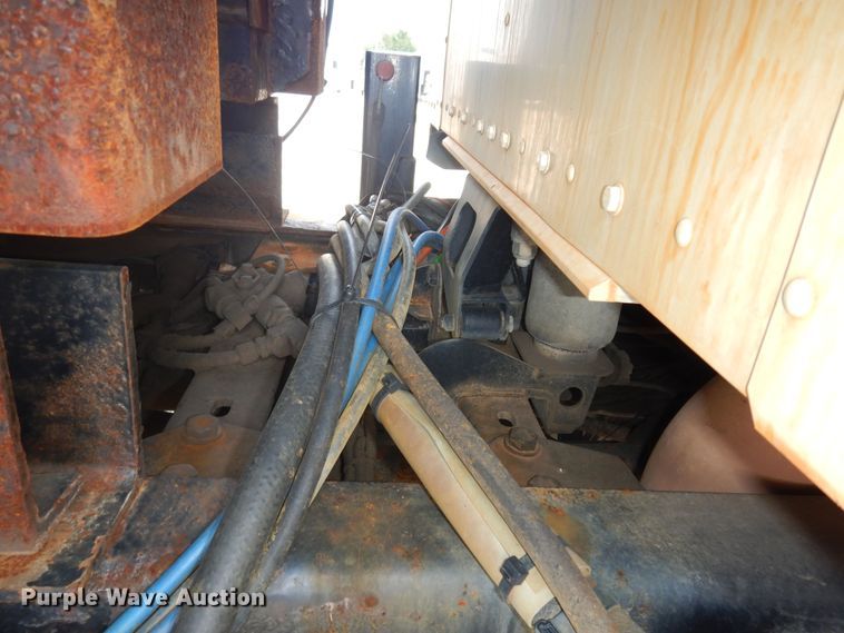 image for item DN1678 2010 Kenworth T800  dump truck