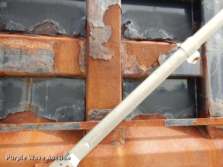 image for item DN1678 2010 Kenworth T800  dump truck