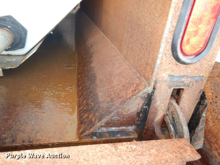 image for item DN1678 2010 Kenworth T800  dump truck