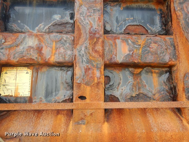 image for item DN1678 2010 Kenworth T800  dump truck