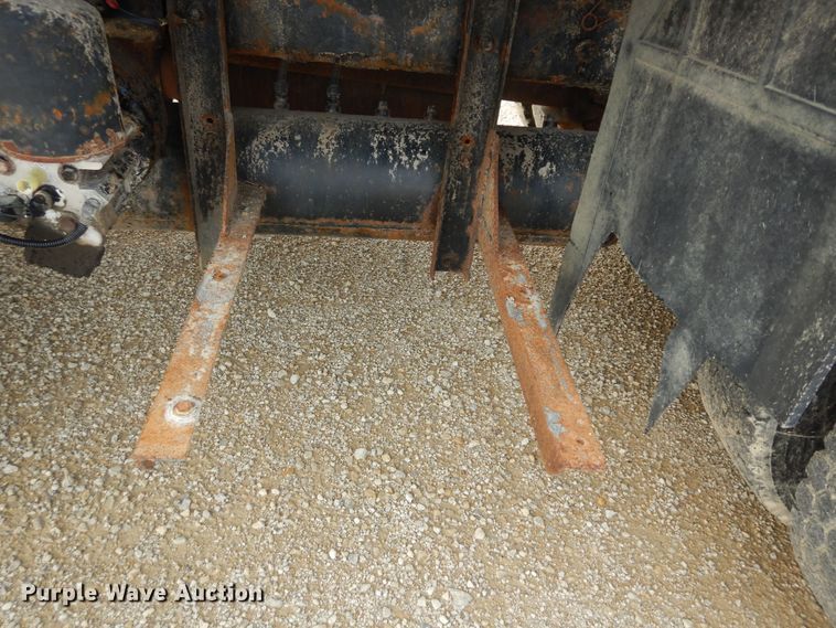 image for item DN1678 2010 Kenworth T800  dump truck